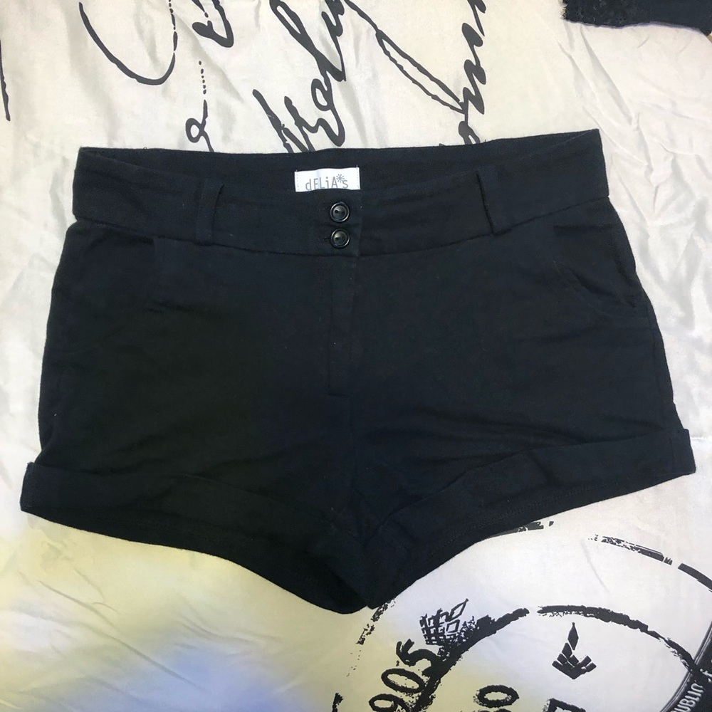 🧚🏽‍♀️3/$15 Delia's Knit Cuffed Shorts